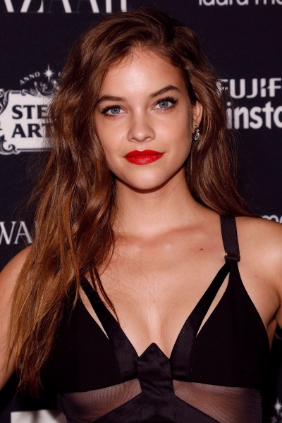 51153224_hqcelebcorner-26.jpg