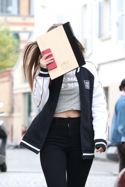 52996032_hqcelebcorner-43.jpg