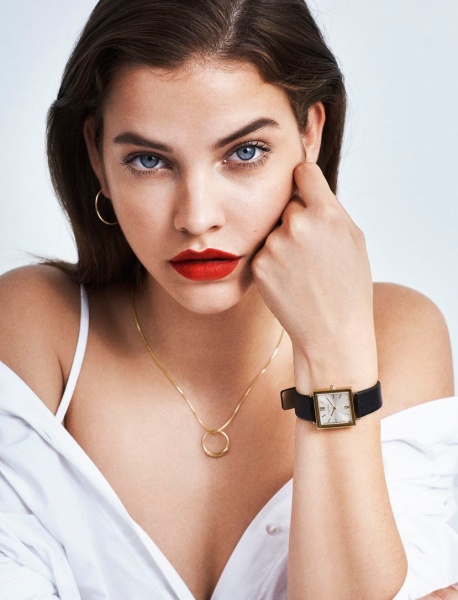 57575228_barbara-palvin037.jpg