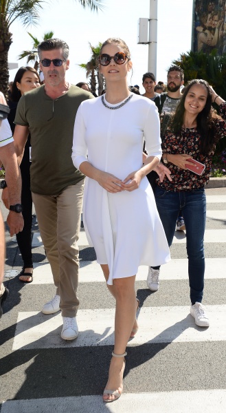 hqcelebcorner_282429.jpg