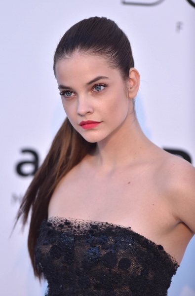 picturepub_net_barbara_288629.JPG