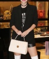 Nom du fichier=CePchY3WEAEMI2u.jpg
Taille du fichier=73Ko
Dimensions : 539x886
Ajouté le : 09.02.18 CePchY3WEAEMI2u.jpg